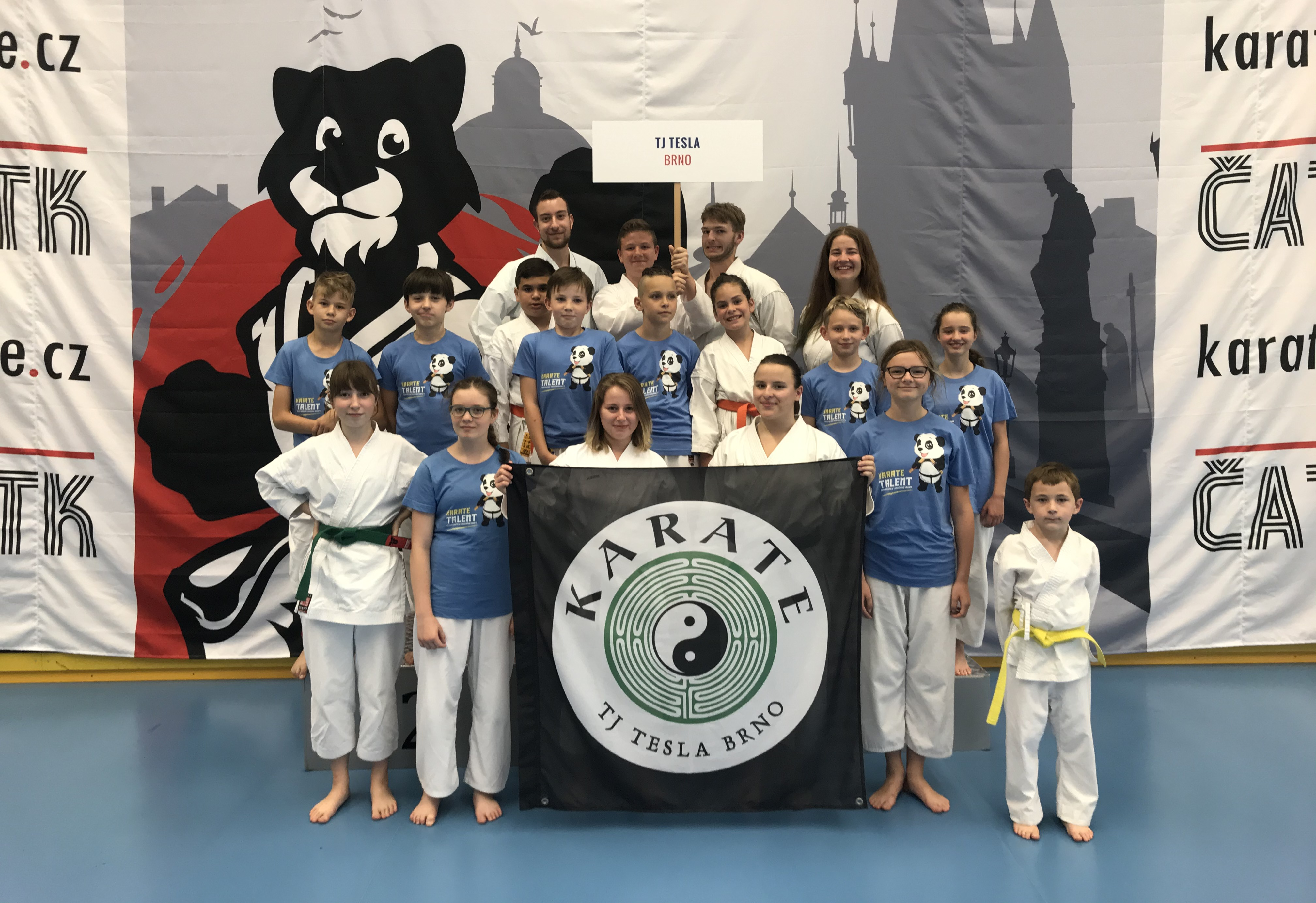 Mistrovství České republiky v tradičním karate ČATK. Praha 2019. Tesla získala 15 medailí.